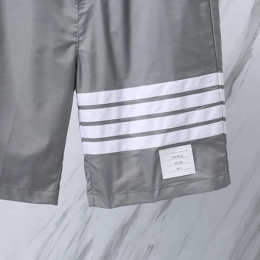 ：F 35（TB ） In Stock THOM BROWNE .TB White 100% White Factory Same Style TB TB ：Gray/Navy Blue Size：1/2/3/4